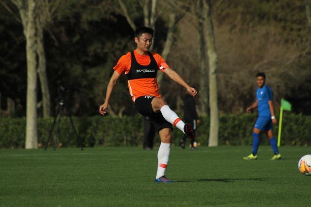 维斯-布朗：阿森纳仍有机会夺冠